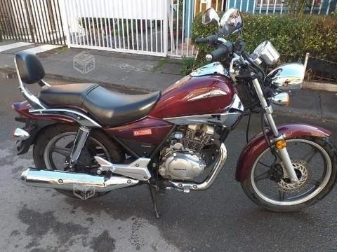 Moto honda shadow