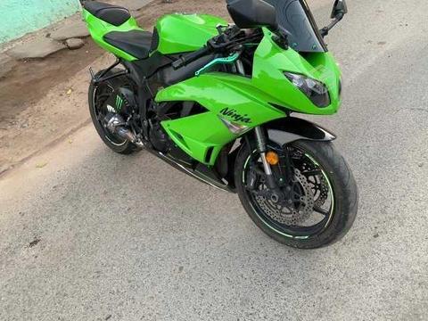 Kawasaki ninja zx6r 2013